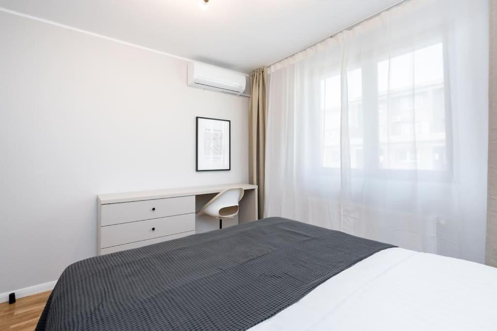 Sunny 2Br Flat - Top Location - Stunning Views Bukurešť Exteriér fotografie