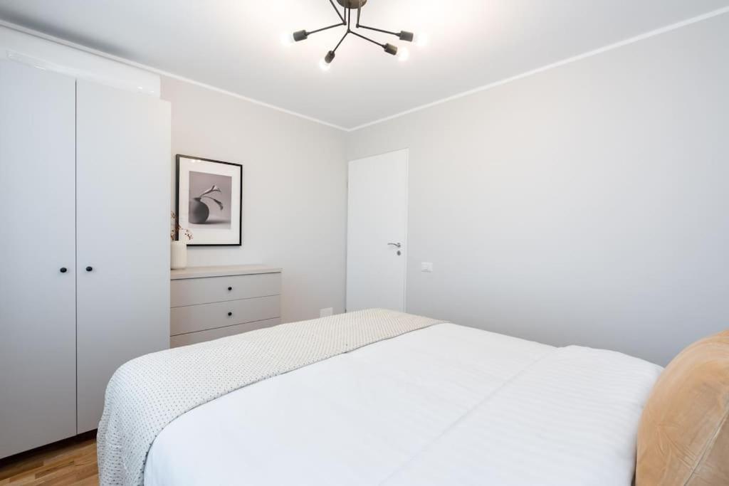Sunny 2Br Flat - Top Location - Stunning Views Bukurešť Exteriér fotografie
